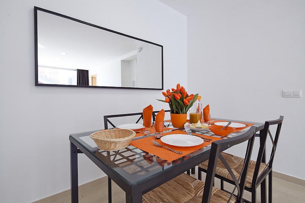 Charmsuites Paralel Barcelona Rum bild