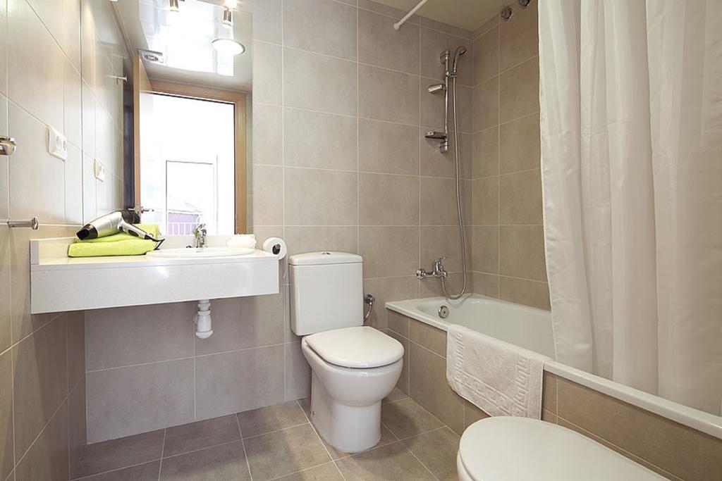 Charmsuites Paralel Barcelona Rum bild