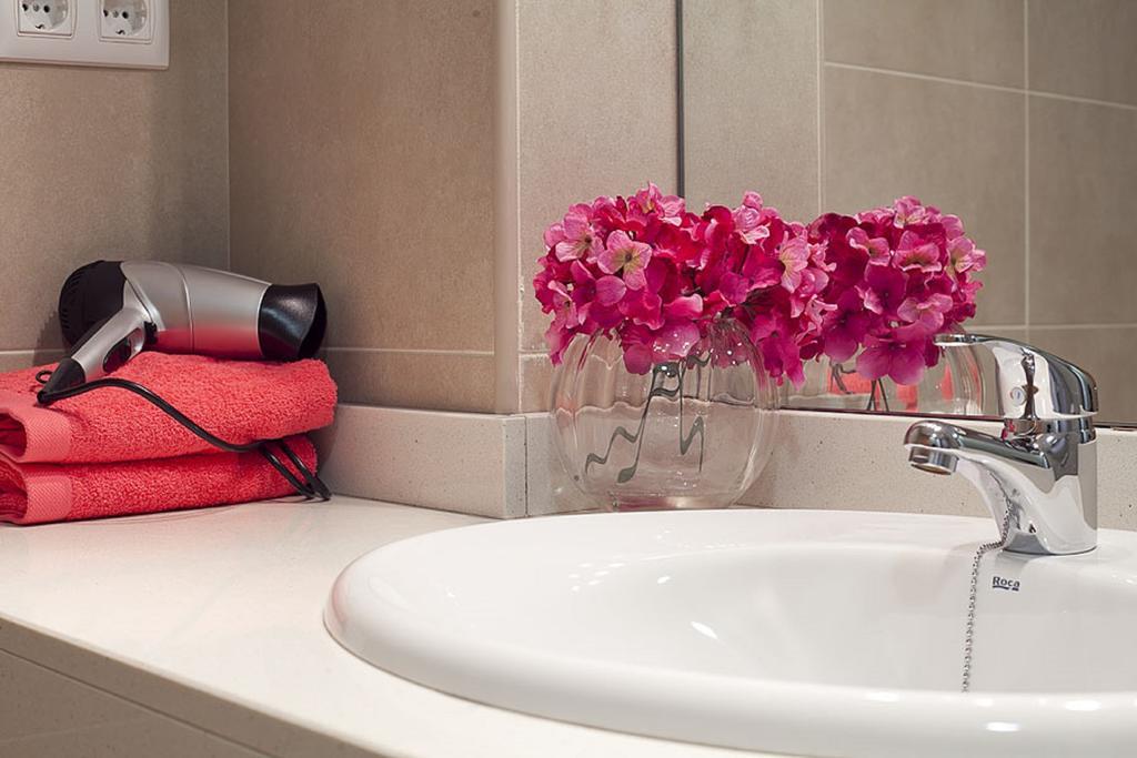 Charmsuites Paralel Barcelona Rum bild