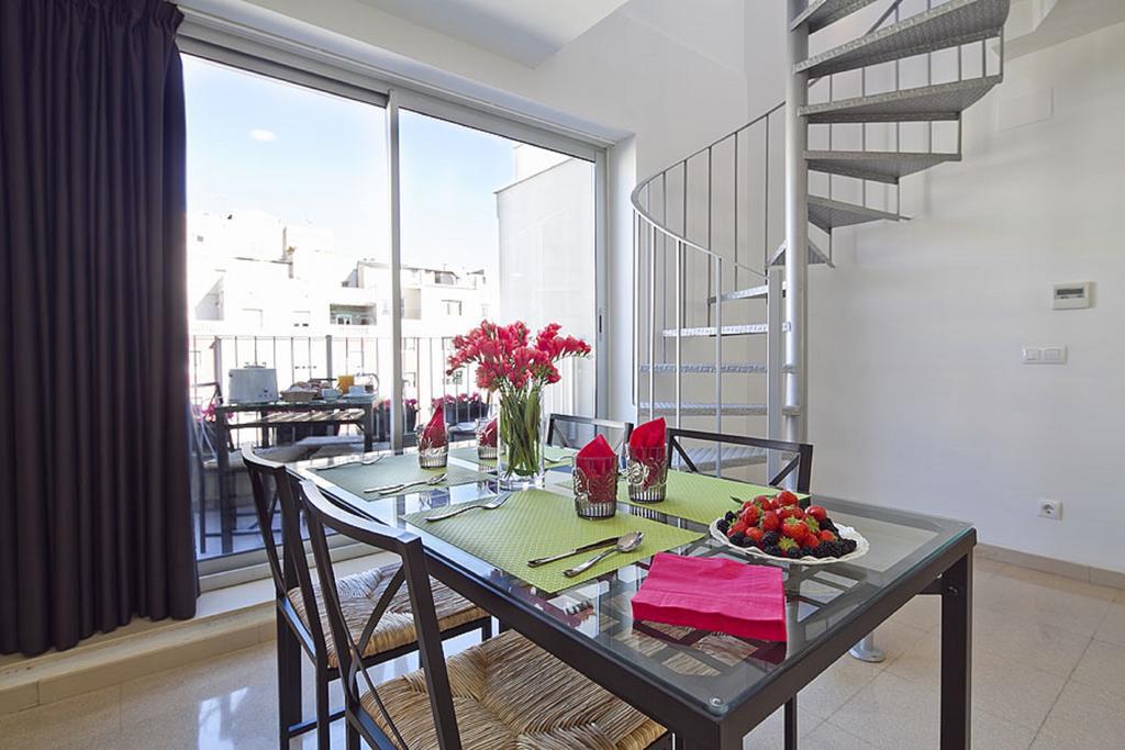 Charmsuites Paralel Barcelona Rum bild